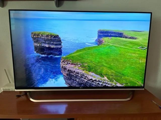 TV LG 60 POLEGADAS 4K ULTRA HD SMART EM PERFEITAS CONDIÇÕES 