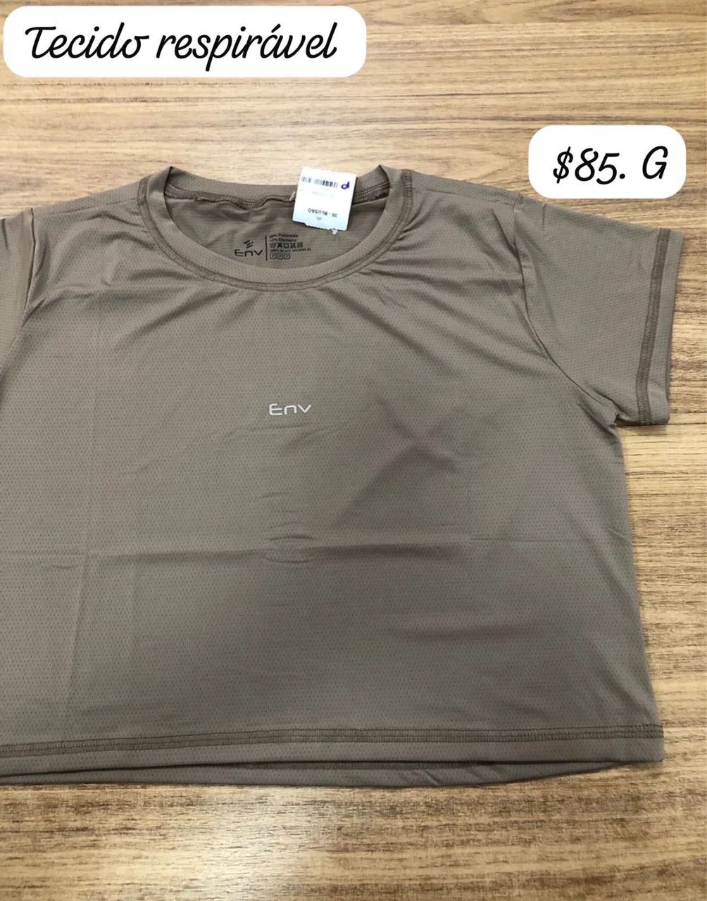 Blusas e tops fitness  - Foto 5