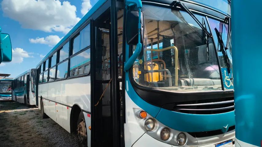 ÔNIBUS APACHE VIP II MERCEDE BENZ 2012