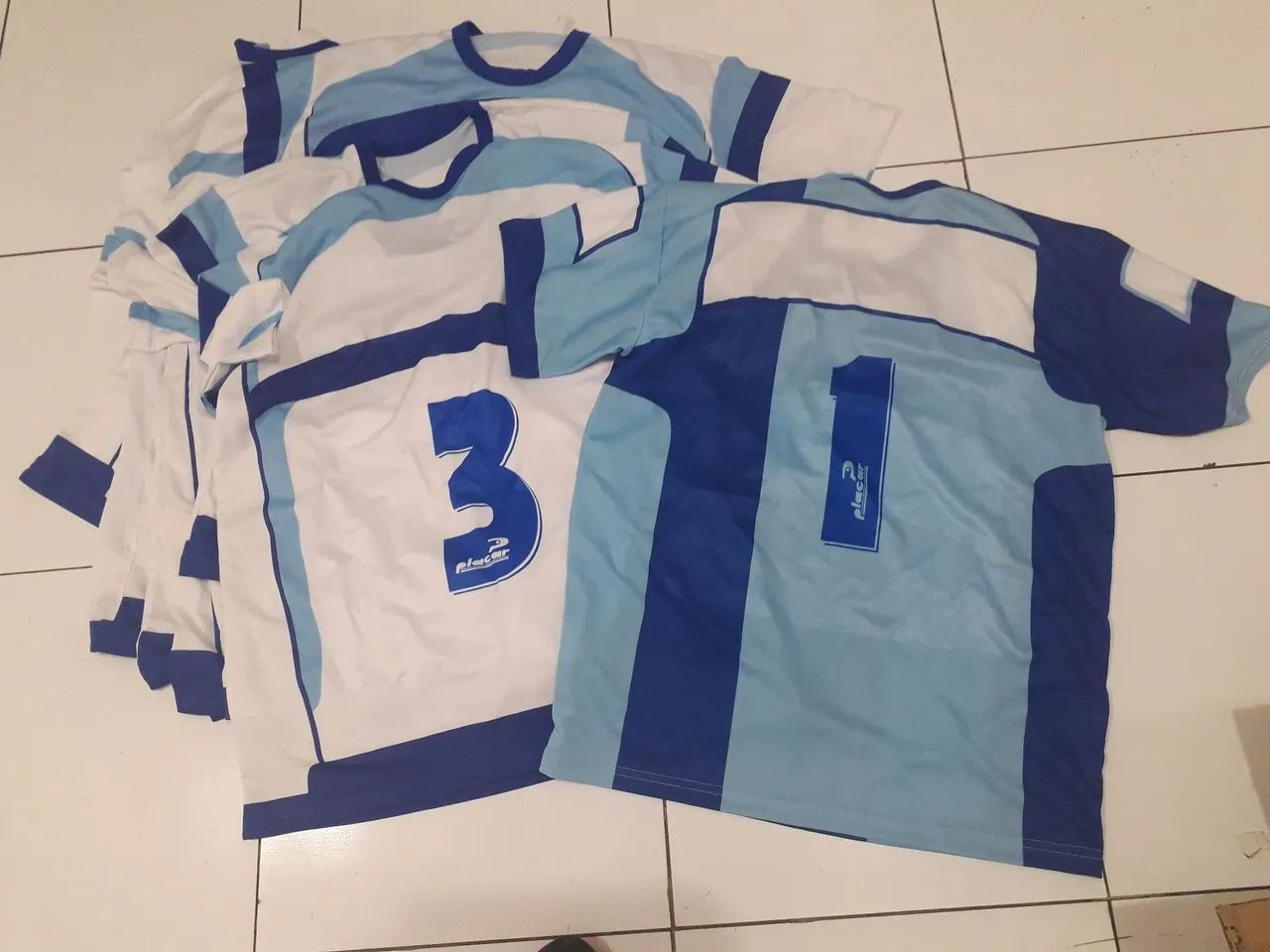 JOGO DE CAMISAS PLACAR  NOVO  11 camisas - Foto 2