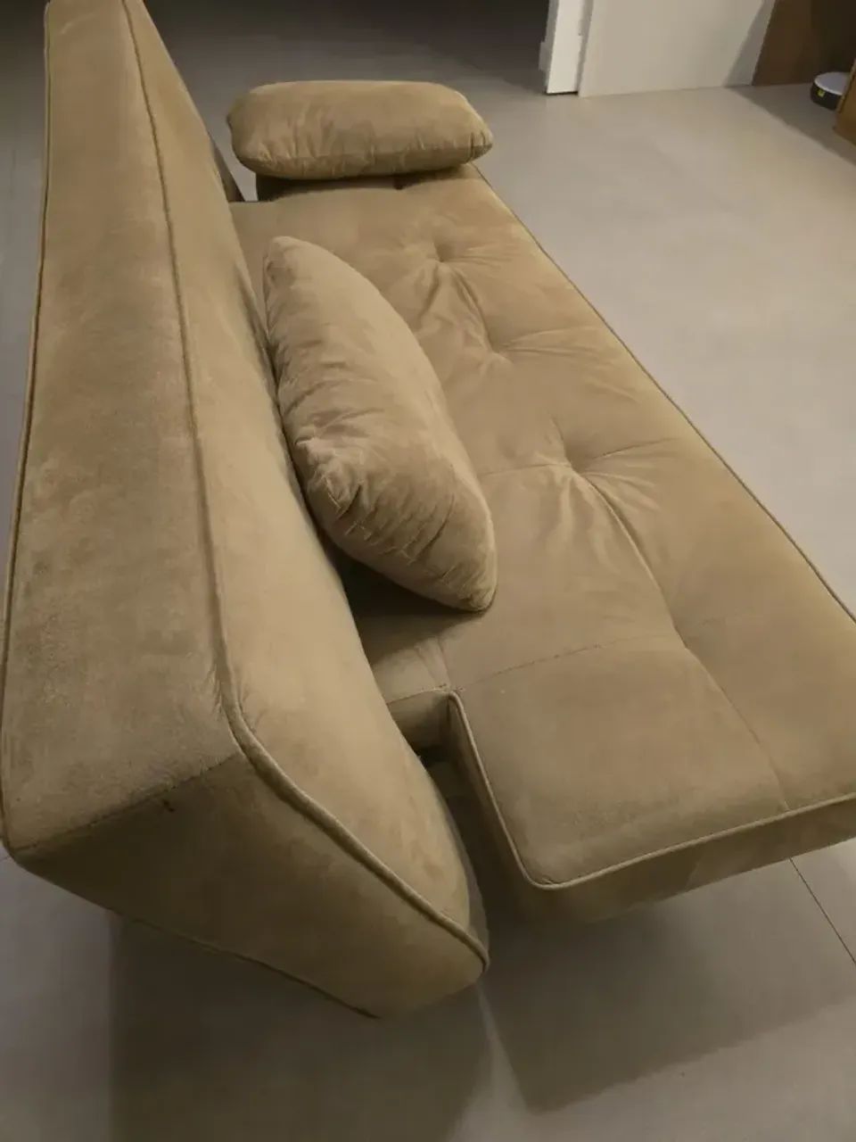 Sofá Cama Mas Com Cara De Sofá De Design (Usado)
