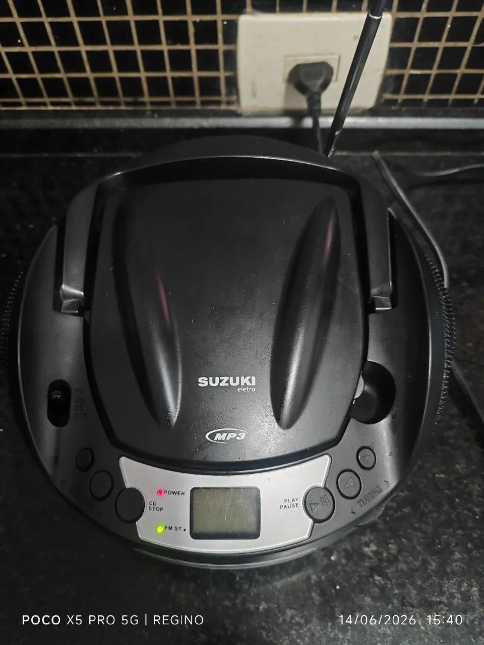 Rádio MP3 Suzuki eletro AM FM cd não funciona 