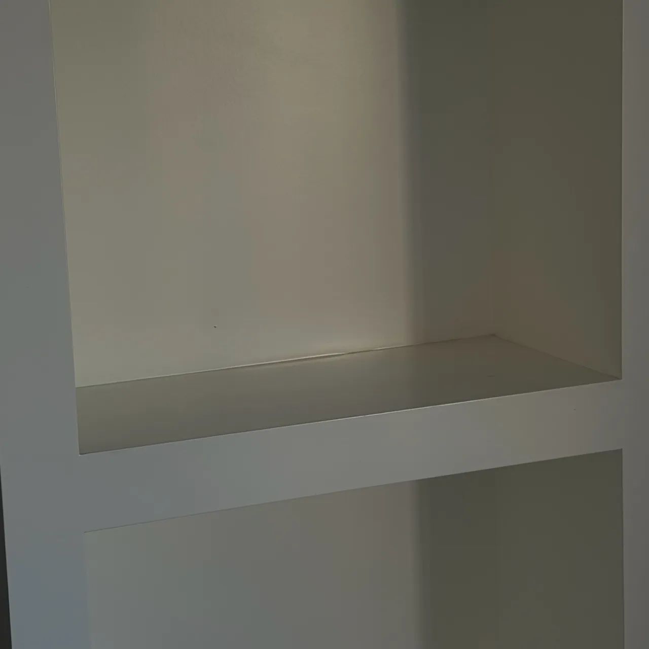 Rack em Laca Branca para Sala ou Quarto - Foto 4
