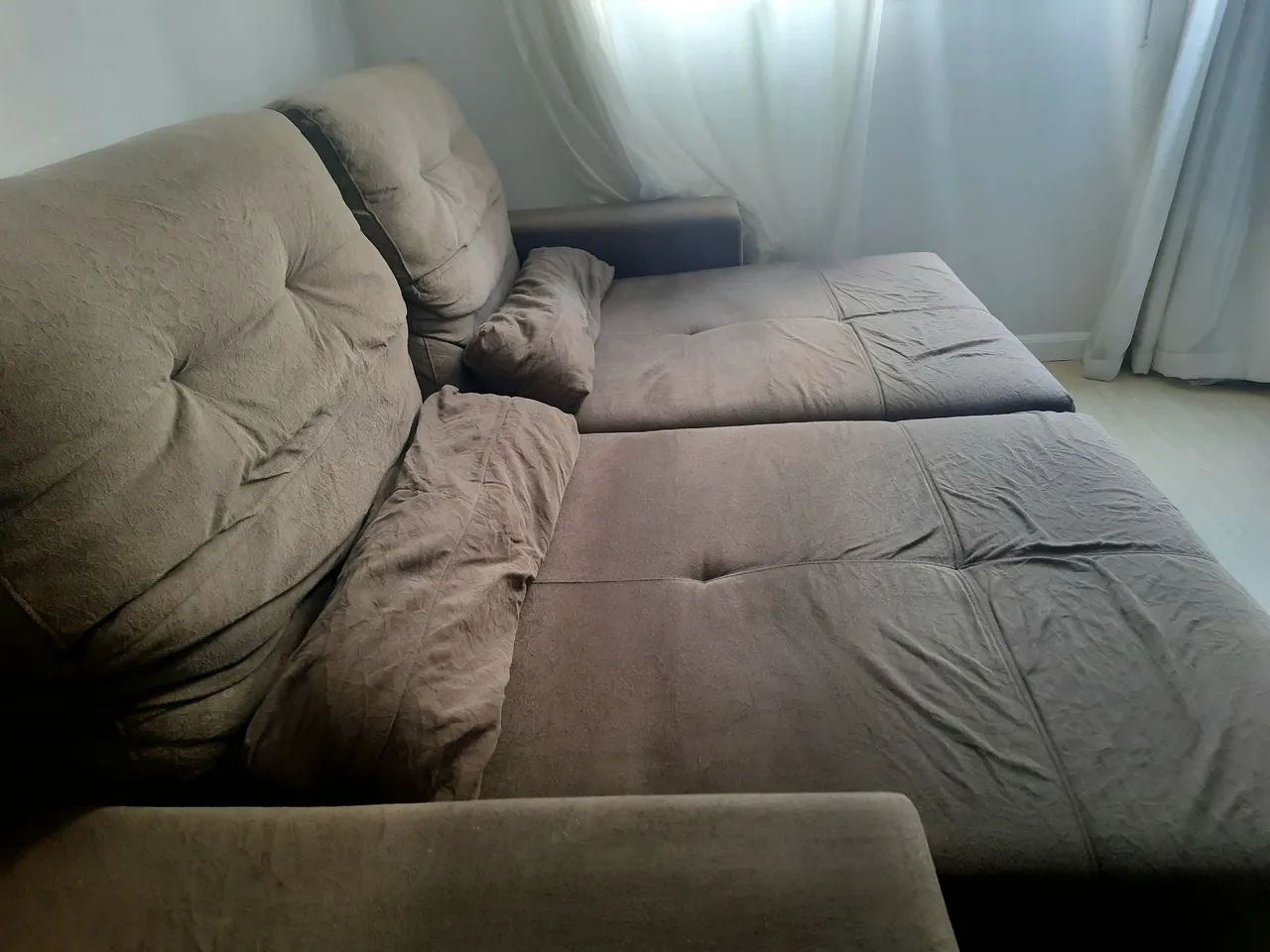 Sofá retrátil marrom  - Foto 3