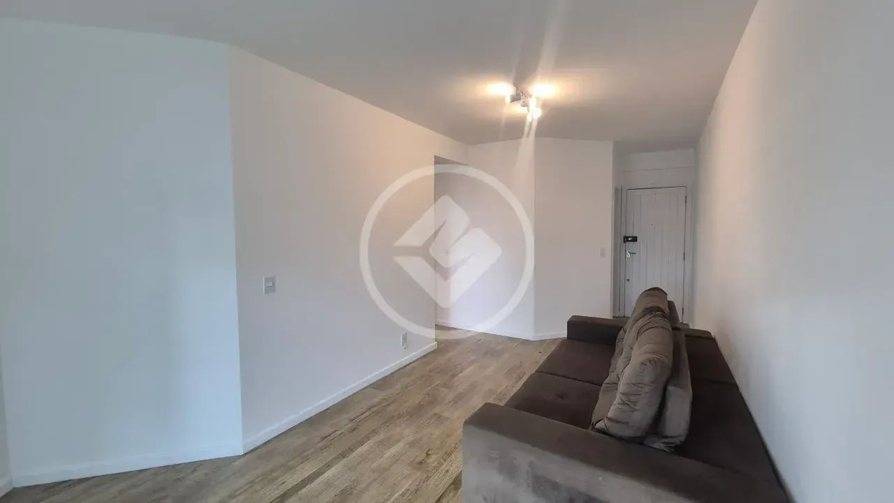 Apartamento 2 Quartos com Suíte e Sacada no Abraão  Florianópolis - Foto 3