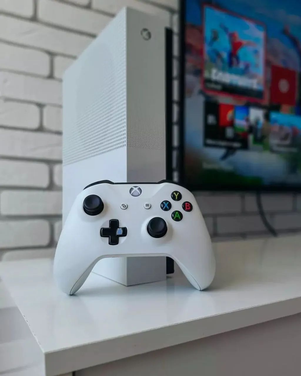 XBOX ONE S 1TB