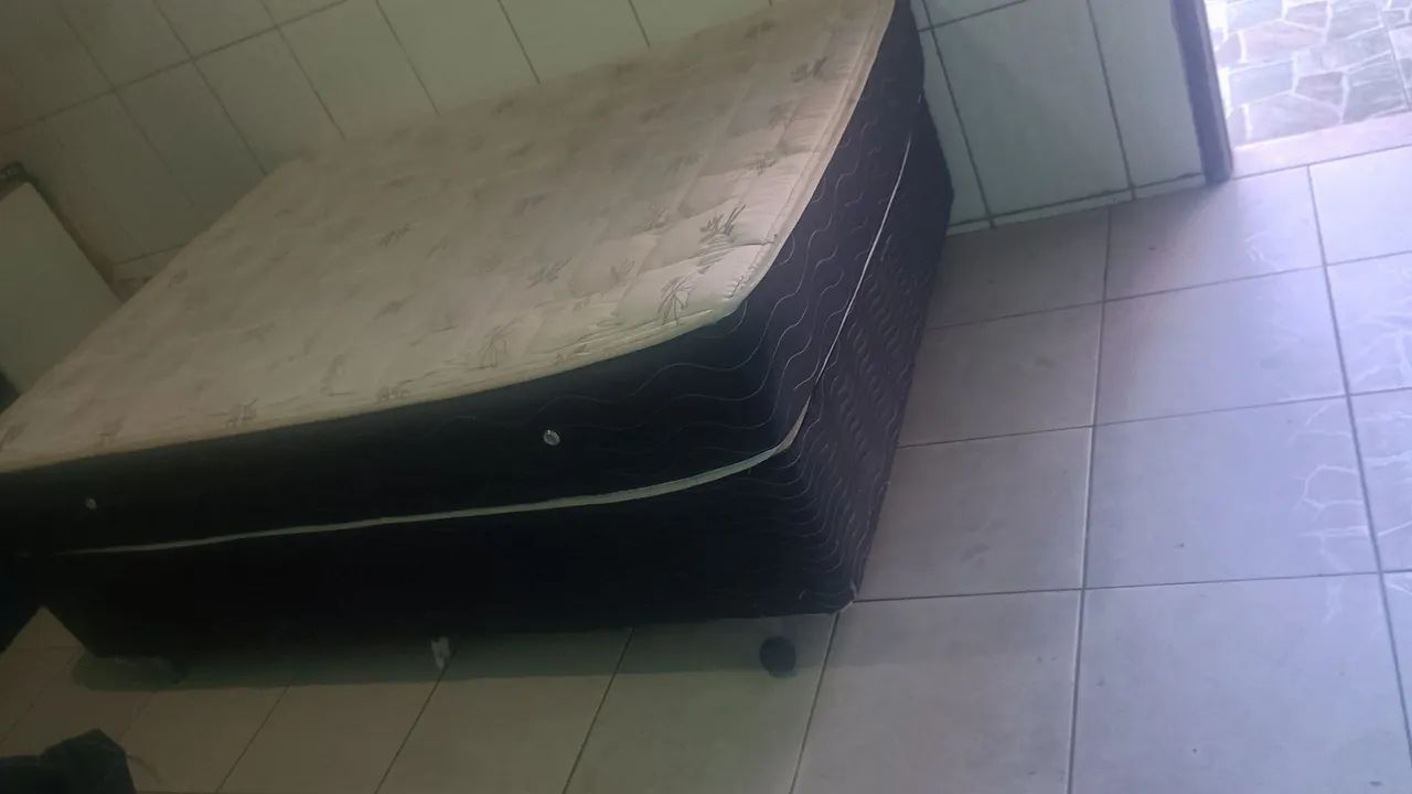 Cama de casal - colchão e vase - Foto 5