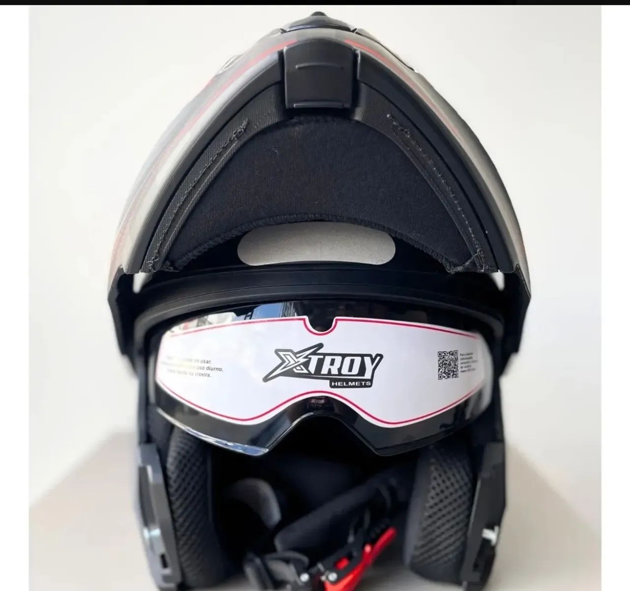 Capacete Xtroy Fosco com óculos interno - Foto 2