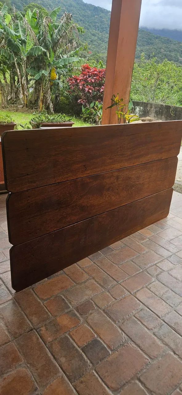 Mesa com Cavalete para utilização diversas de embuia  - Foto 4