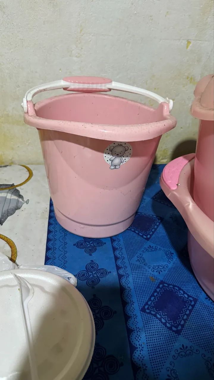 Lixeira, Balde e bacia de bebê  - Foto 2