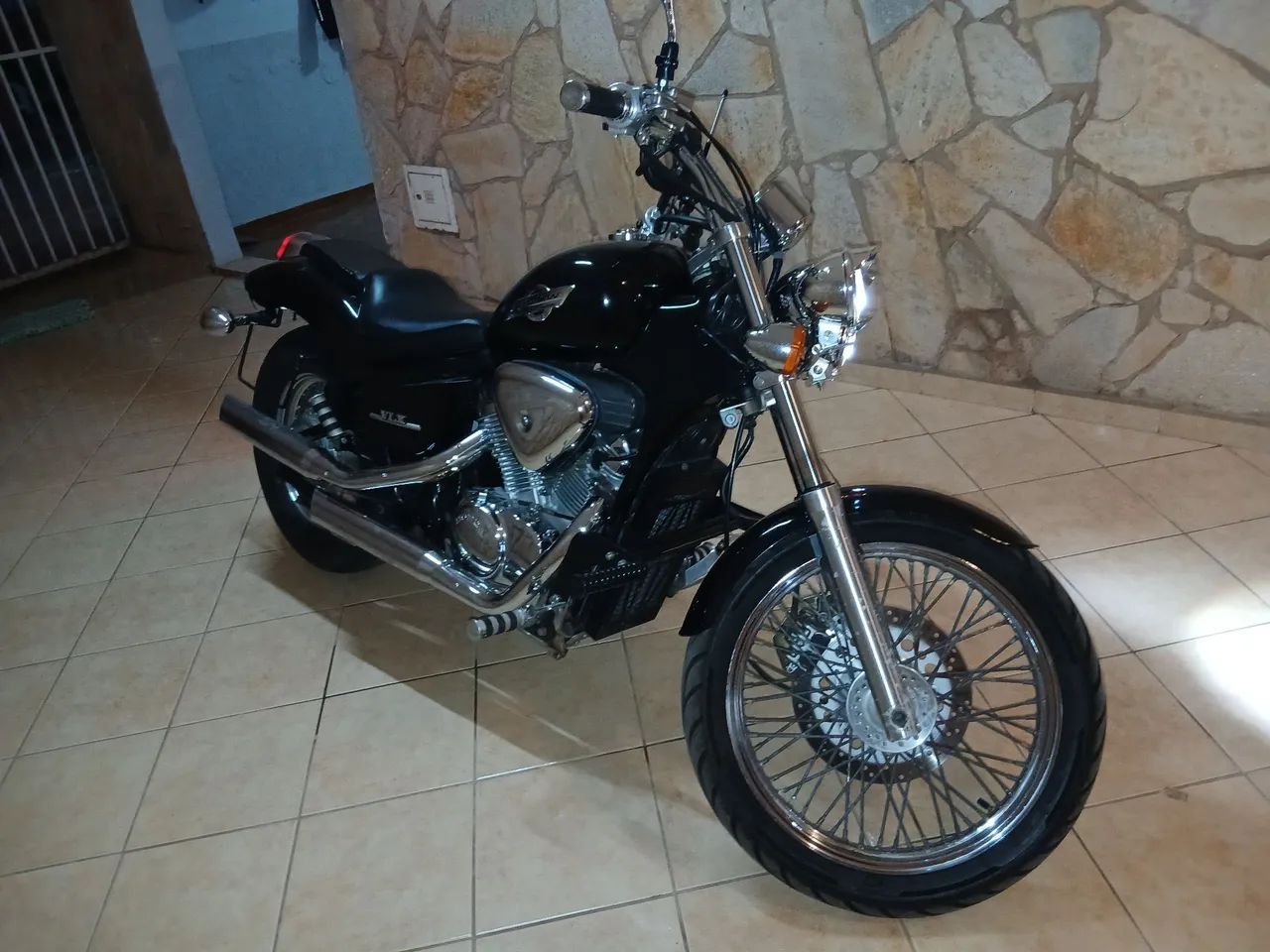 Shadow VT600 ano 2003 - Foto 4