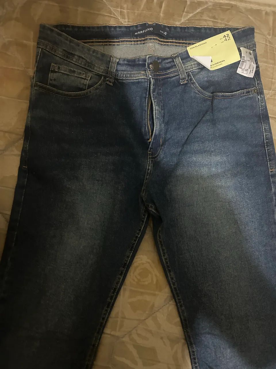 calça jeans, azul. marfinno. Nova, nunca usada.