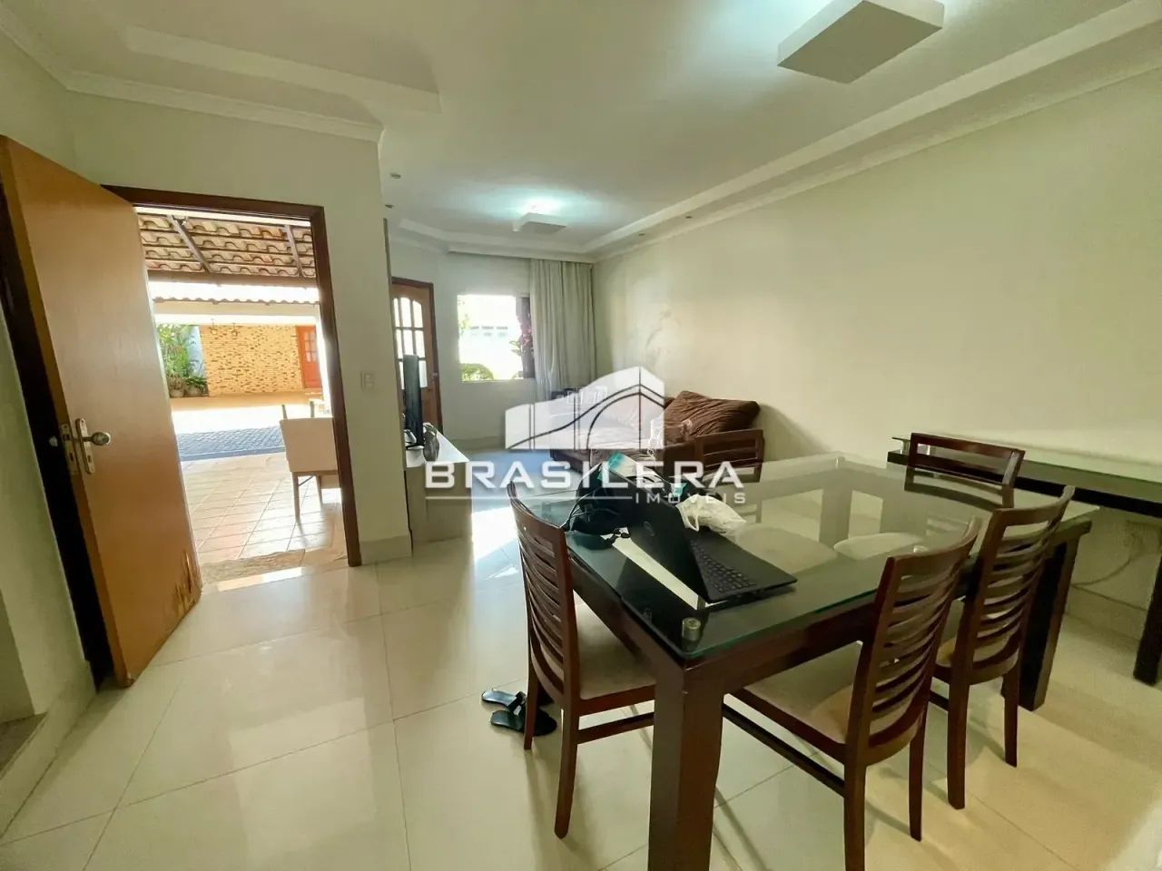 Sobrado a venda, 140², 3 quartos, churrasqueira na varanda em Anhangüera, Goiânia, GO - Foto 2