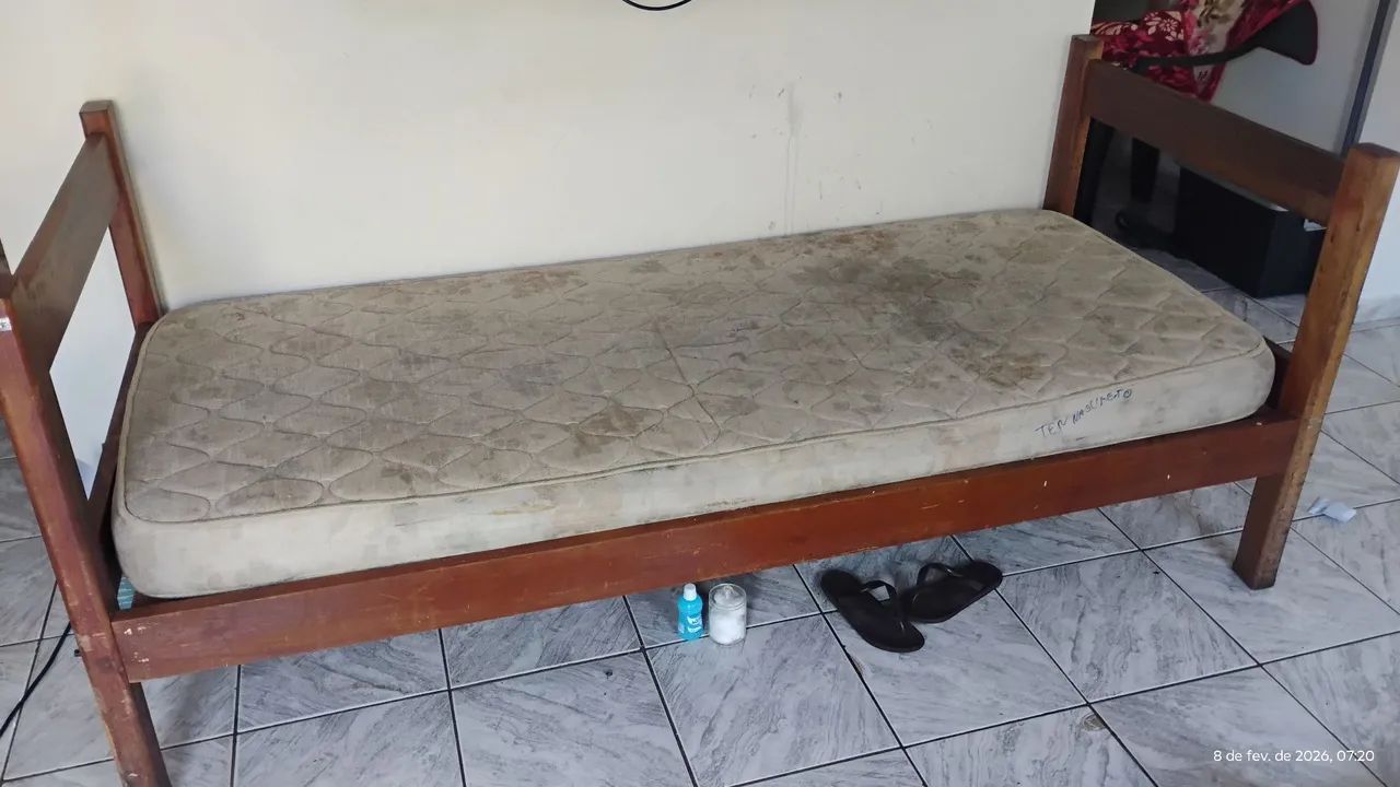 Cama de solteiro 