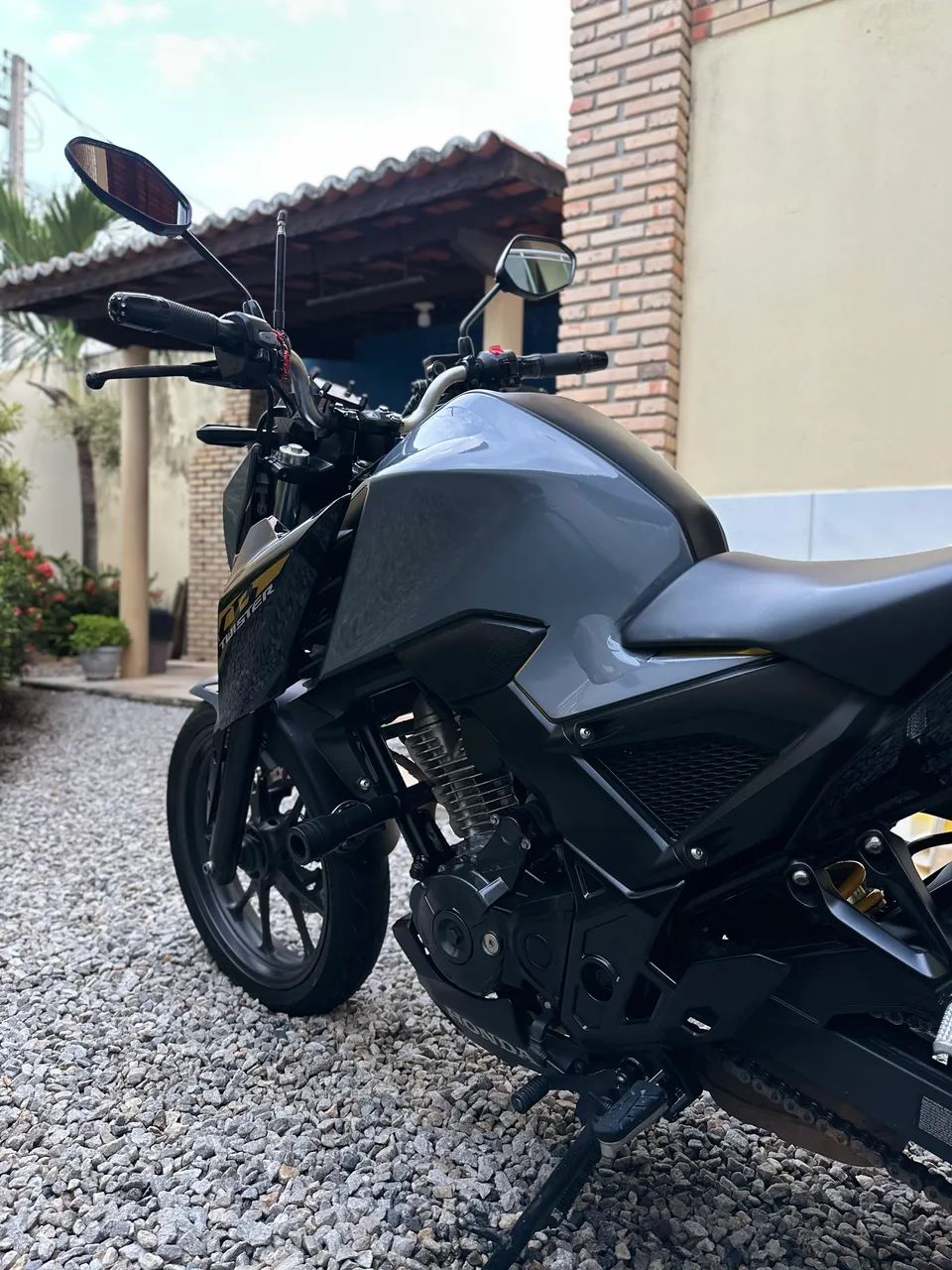 CB300F extremamente nova  - Foto 3