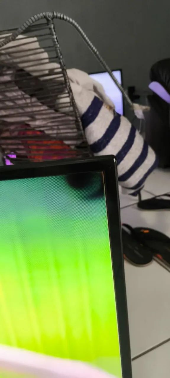 Tv TLC smart muito nova 43 polegadas 550 pra hoje  - Foto 3
