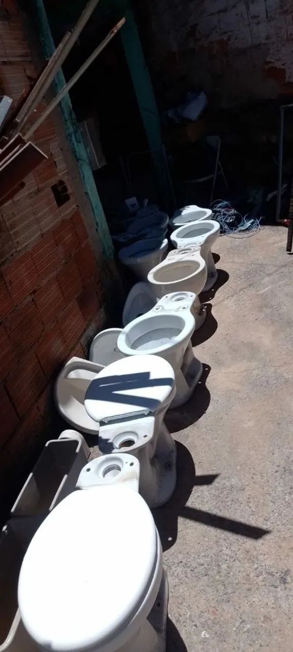 Pia caixa acoplada mictório e sanitário 