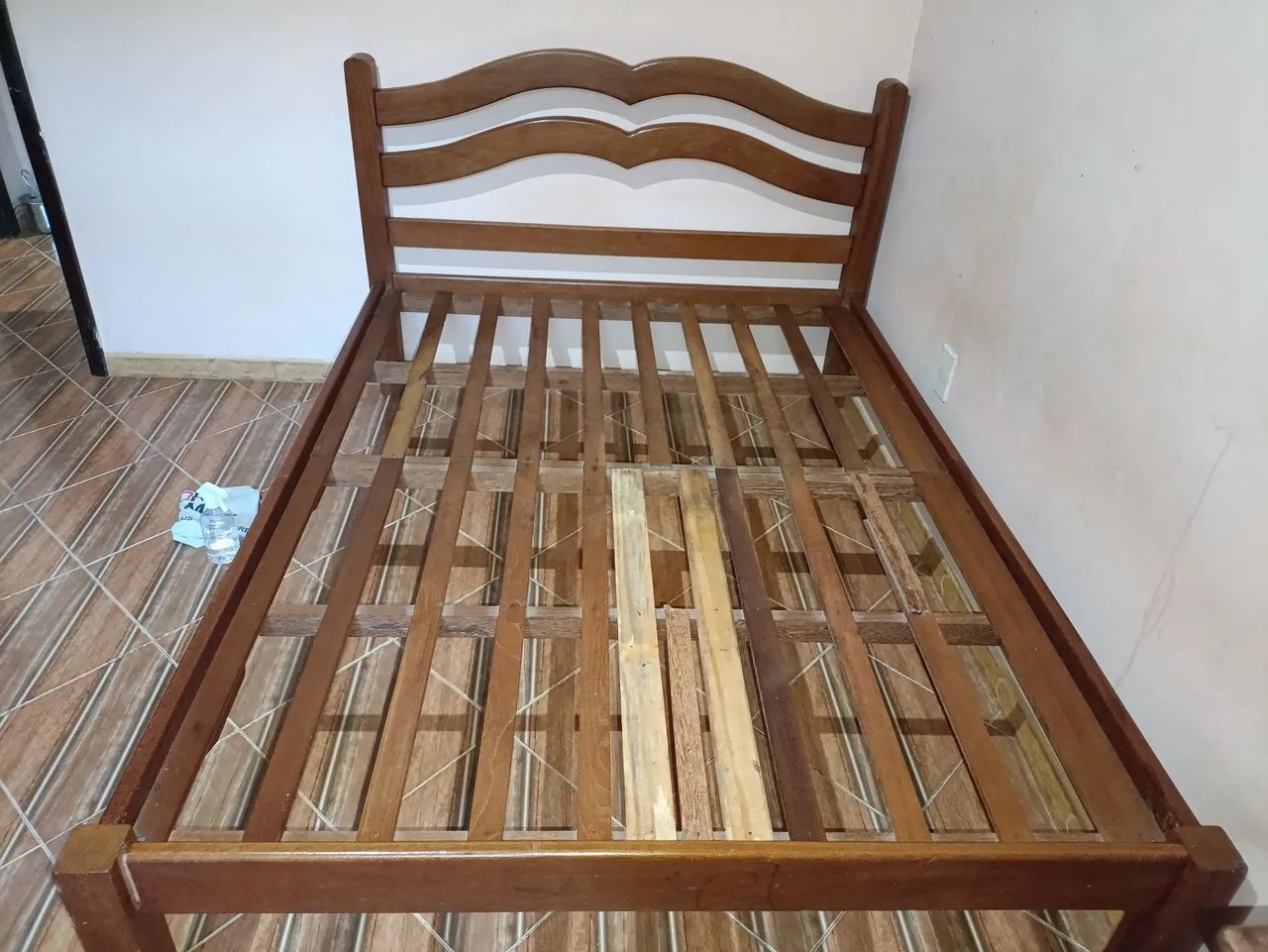 Cama de casal de madeira maciça  - Foto 3