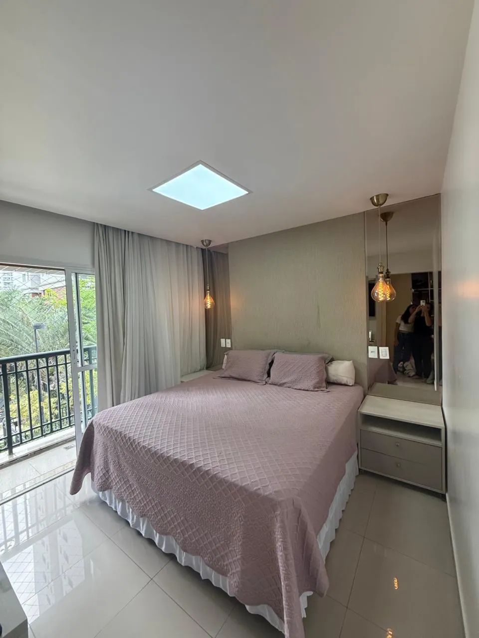 Vende-se cama super king 
