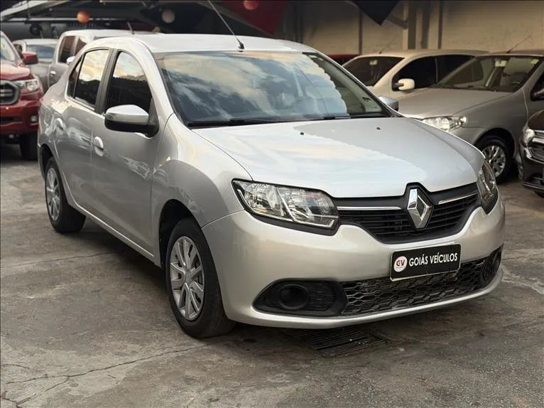 Renault Logan 2015