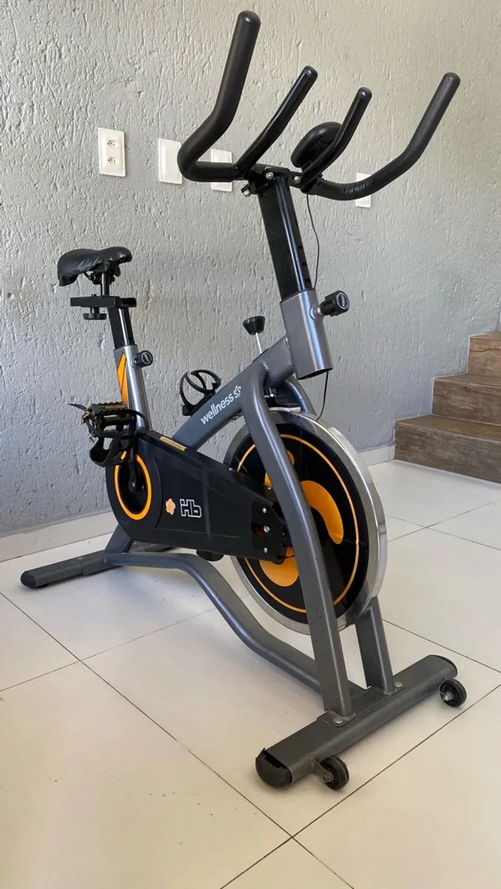 Bicicleta ergométrica de spinning wellness