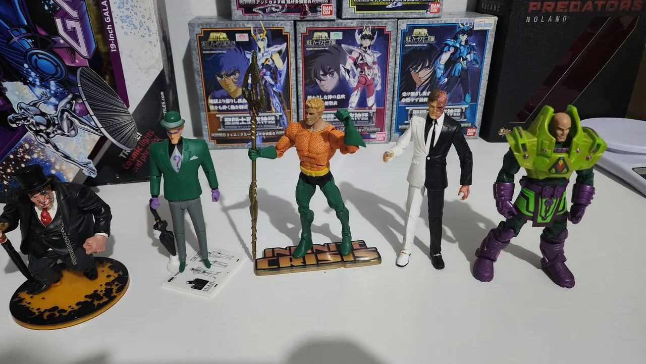LOTE #05 FIGURAS DC COMICS 