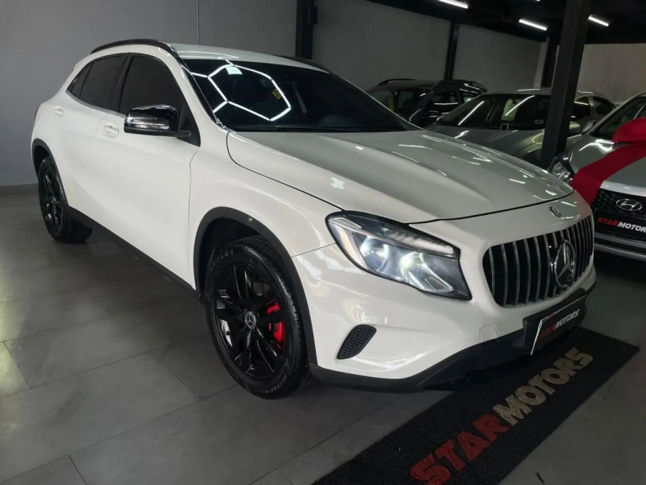 Mercedes-Benz GLA 200 Adv. 1.6/1.6 TB 16V Flex Aut. 2017