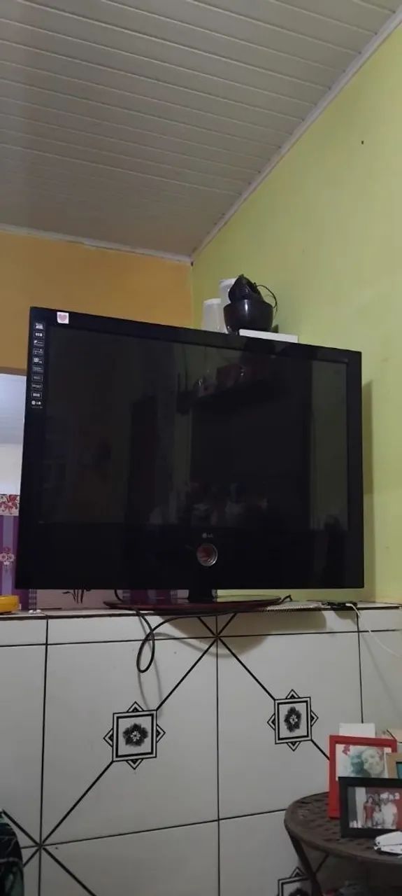 oTv Grande LG ( com base giratória )