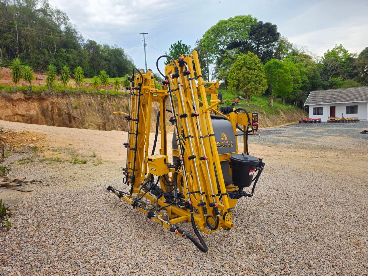 Pulverizador 600 litros para trator  - Foto 3