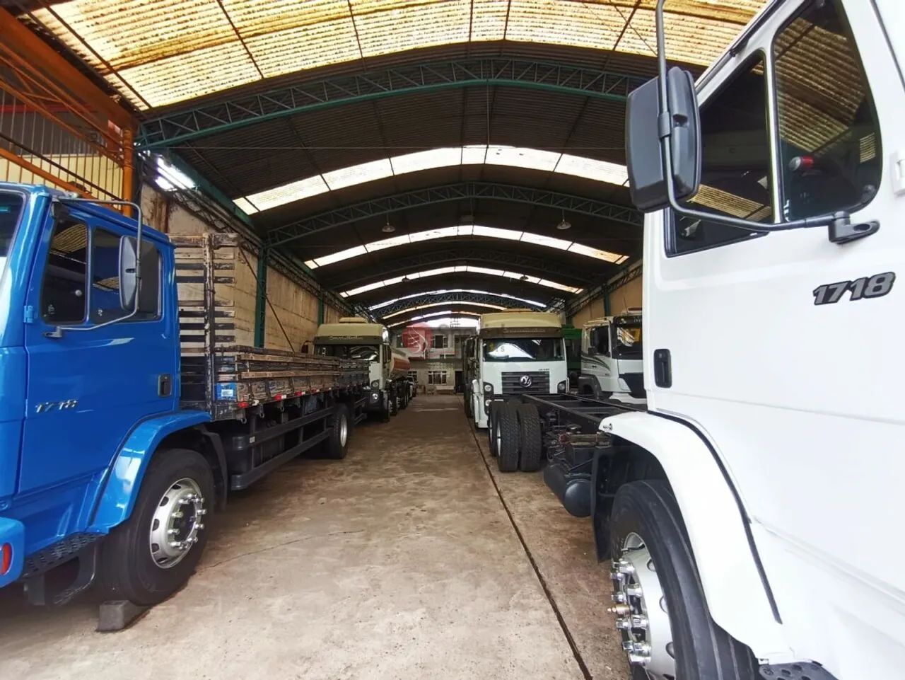 Galpão no Ipiranga multifuncional à venda com estacionamento. - Foto 2