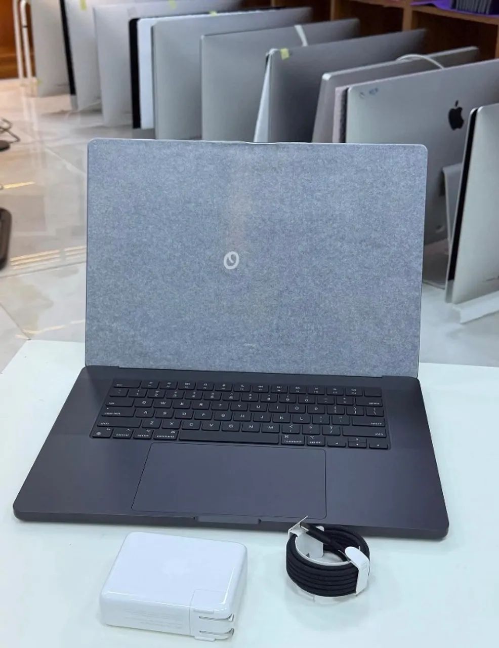 MACBOOK PRO 16-INCH. M4 PRO 