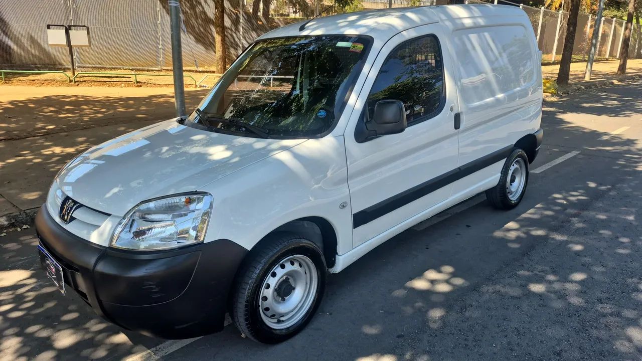 Peugeot Partner Partner Furgão 1.6 16V/ 1.6 16V Flex 3p 2022