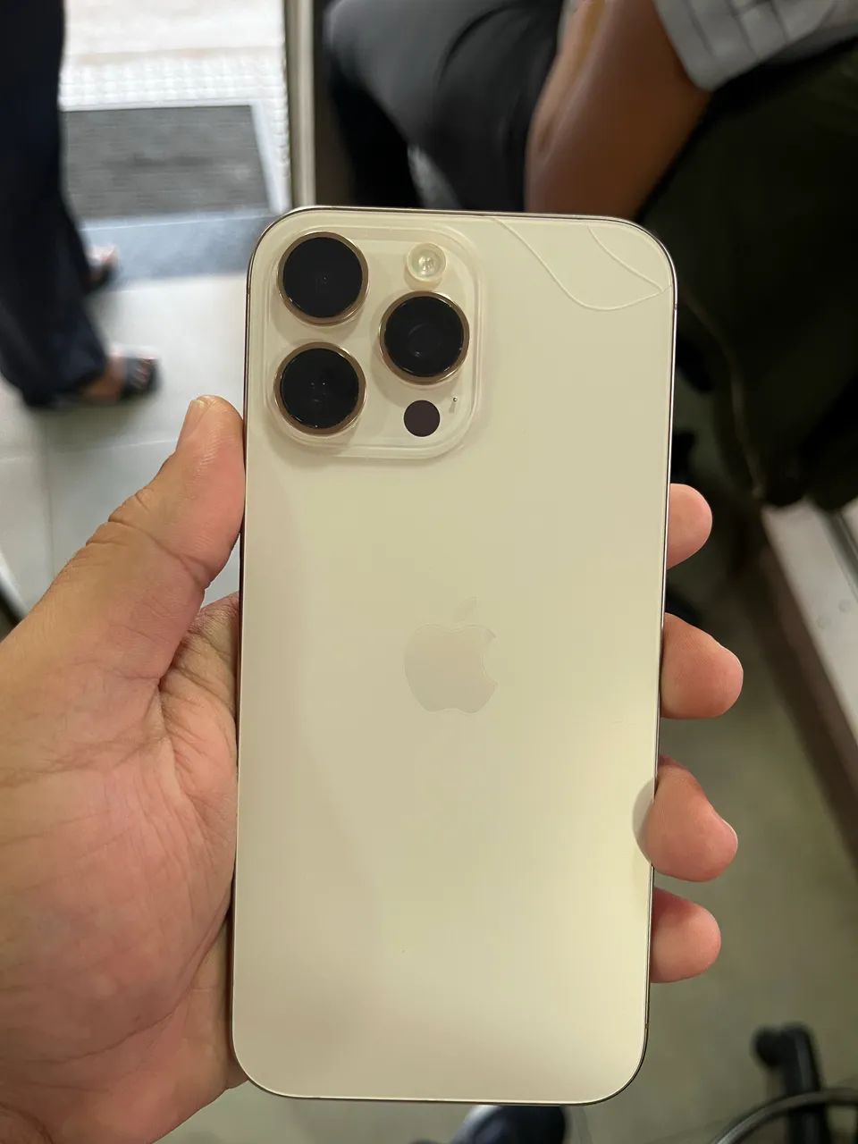 iPhone 16 pro Max Desert  - Foto 3