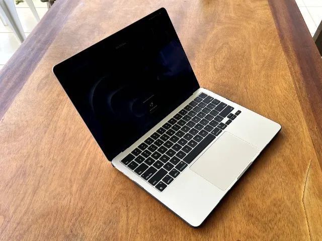 MacBook Air M3 13" 2024 - 512GB SSD - Prata - Foto 3