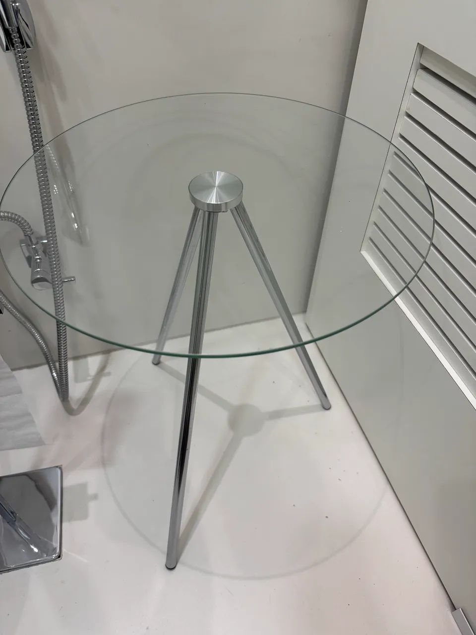 Mesinha de vidro em ótimo estado - Foto 2