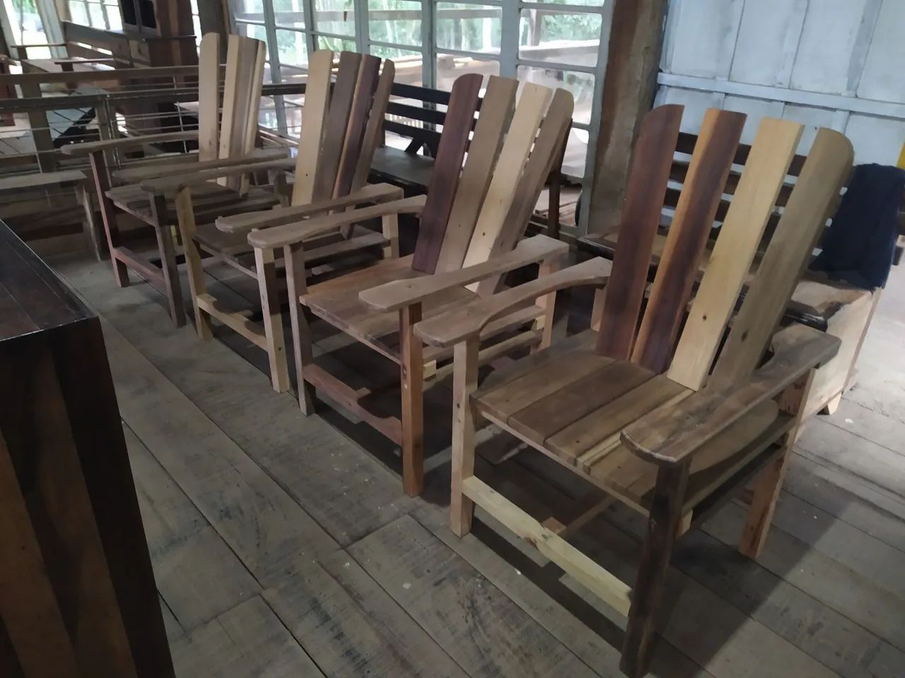Poltronas de madeira - Foto 2