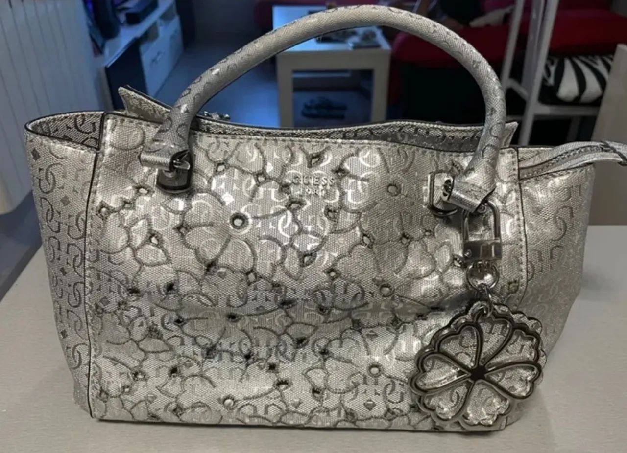 Bolsa Guess original nunca usada  - Foto 3