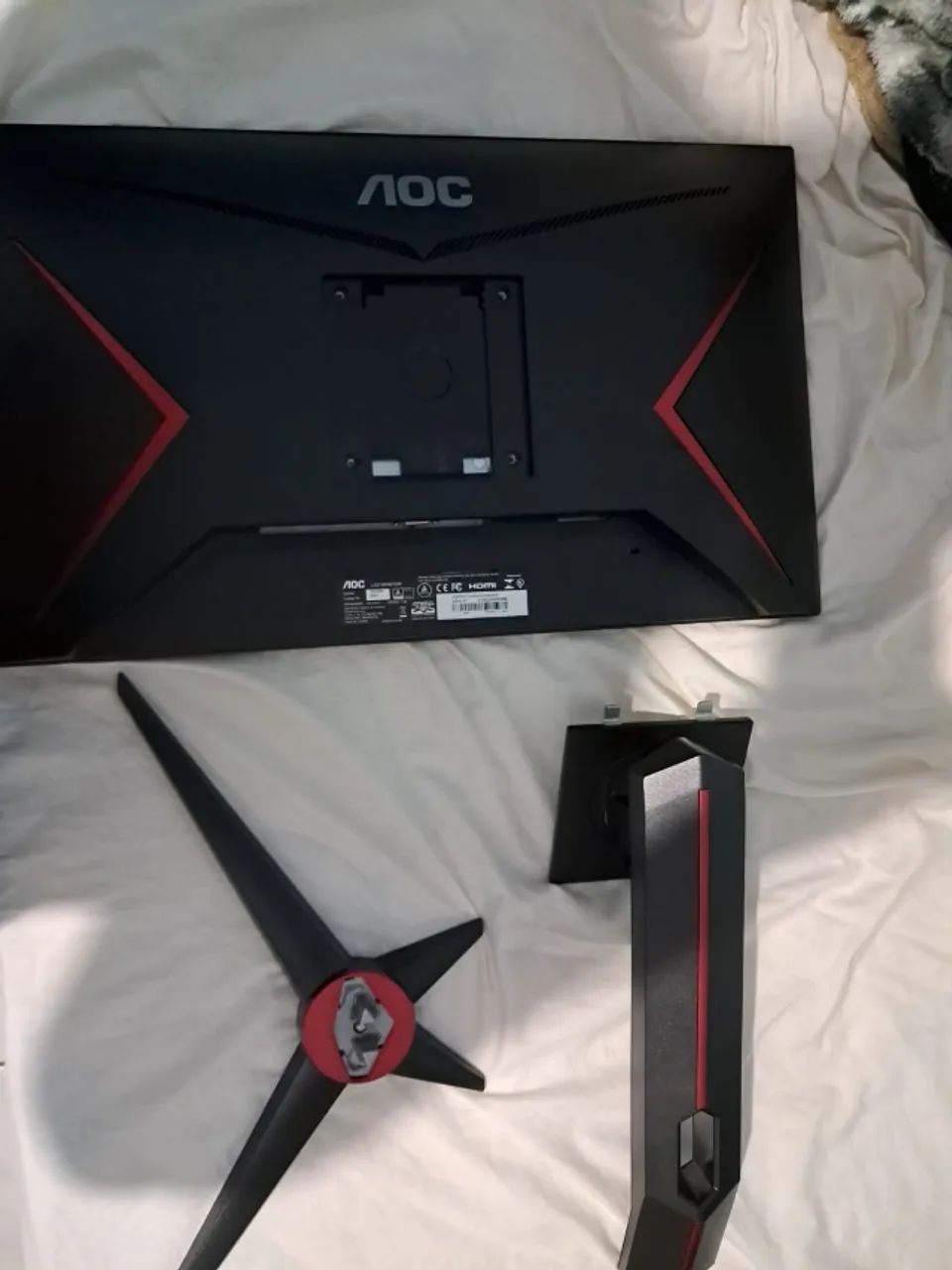 Monitor AOC 24G2 144 Hz Full HD IPS 24 polegadas com Base ergonômica Ajuste de altura, inc - Foto 4