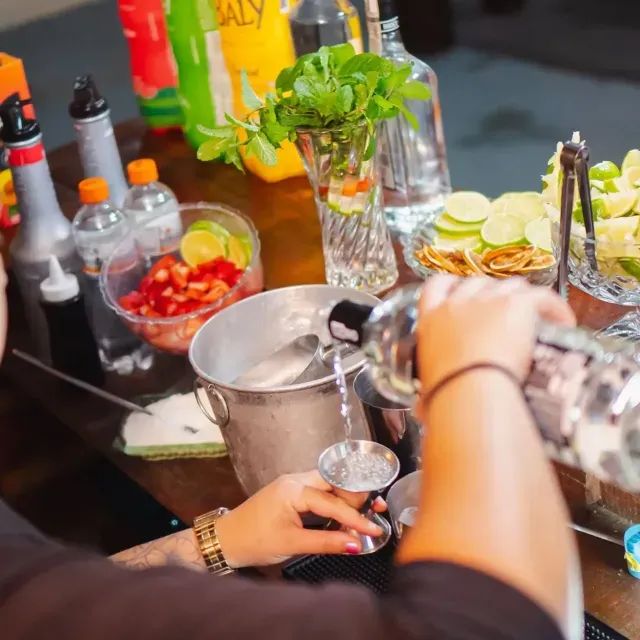 DRINKS E ROSKAS  Whats CONTATO -->(71)9-8_6_1_5 - 0_8_9_3