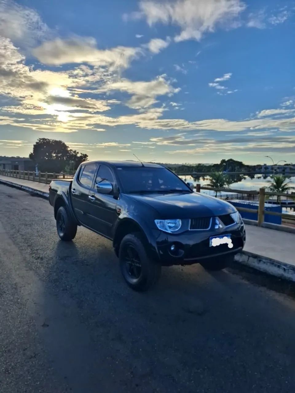 Mitsubishi L200 EVOLUTION 3.2 4X4 TB INT. DIESEL 2009