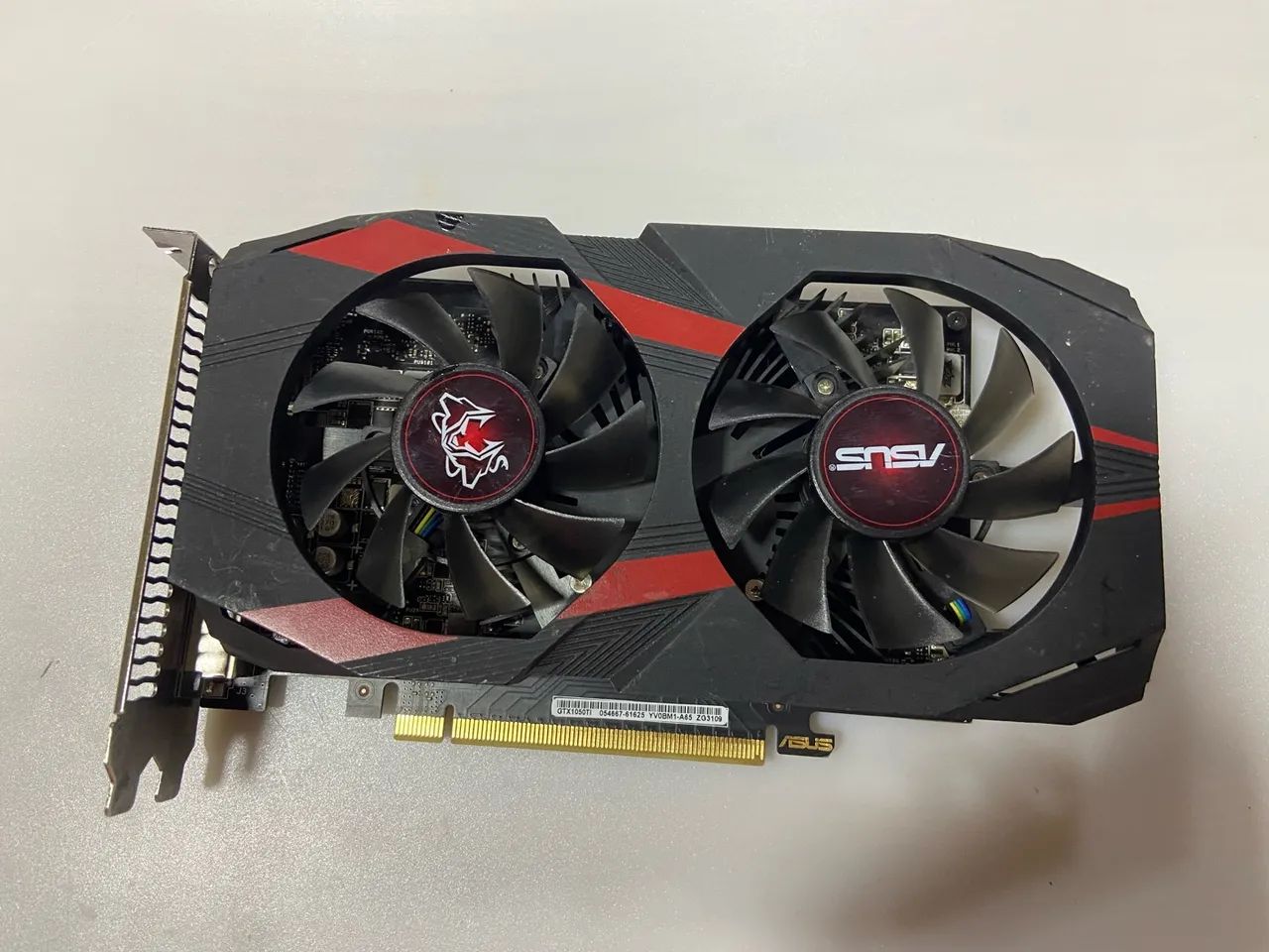 GTX 1050 ti 4g com defeito 