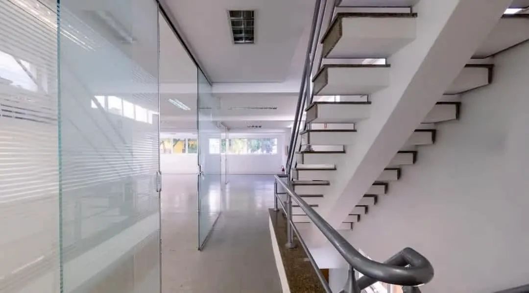 Prédio comercial na Rua Ostenda, 79  1048 m² - Foto 5