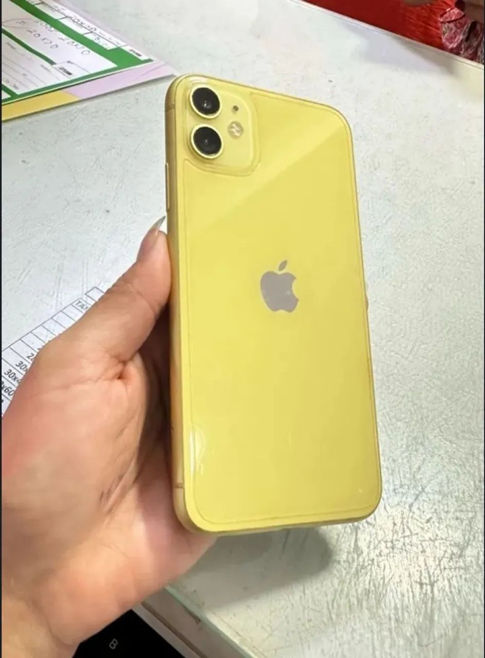 Iphone 11 yellow - Foto 2