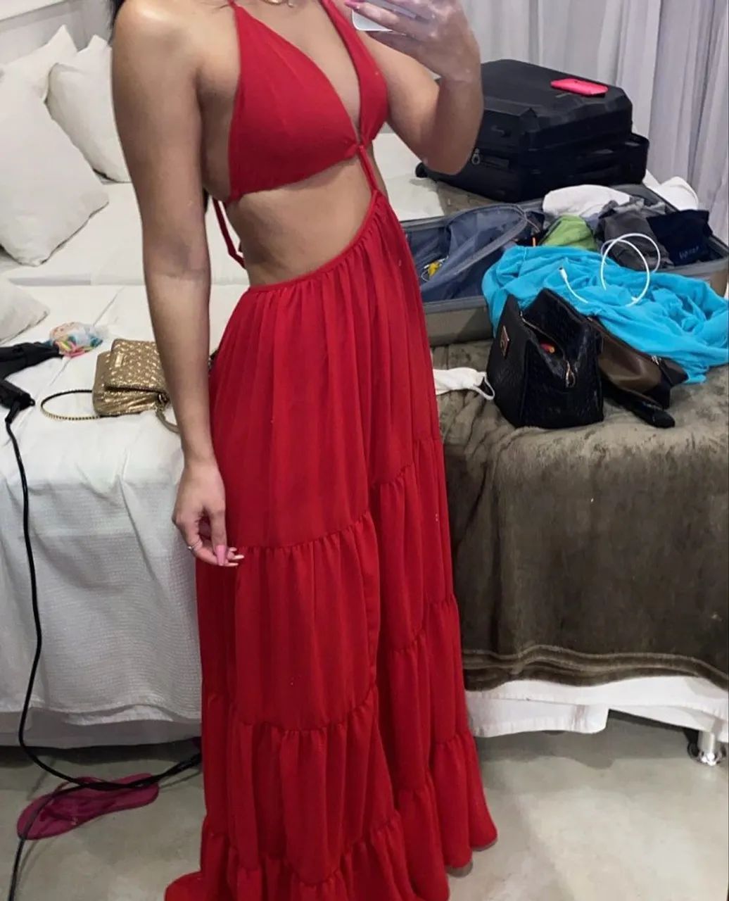 Vestido longo com recortes vermelho - Foto 2