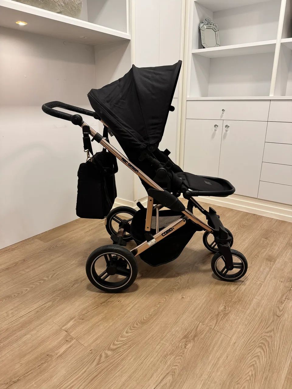 4 itens inclusosComo4 Carrinho bebê ABC Design