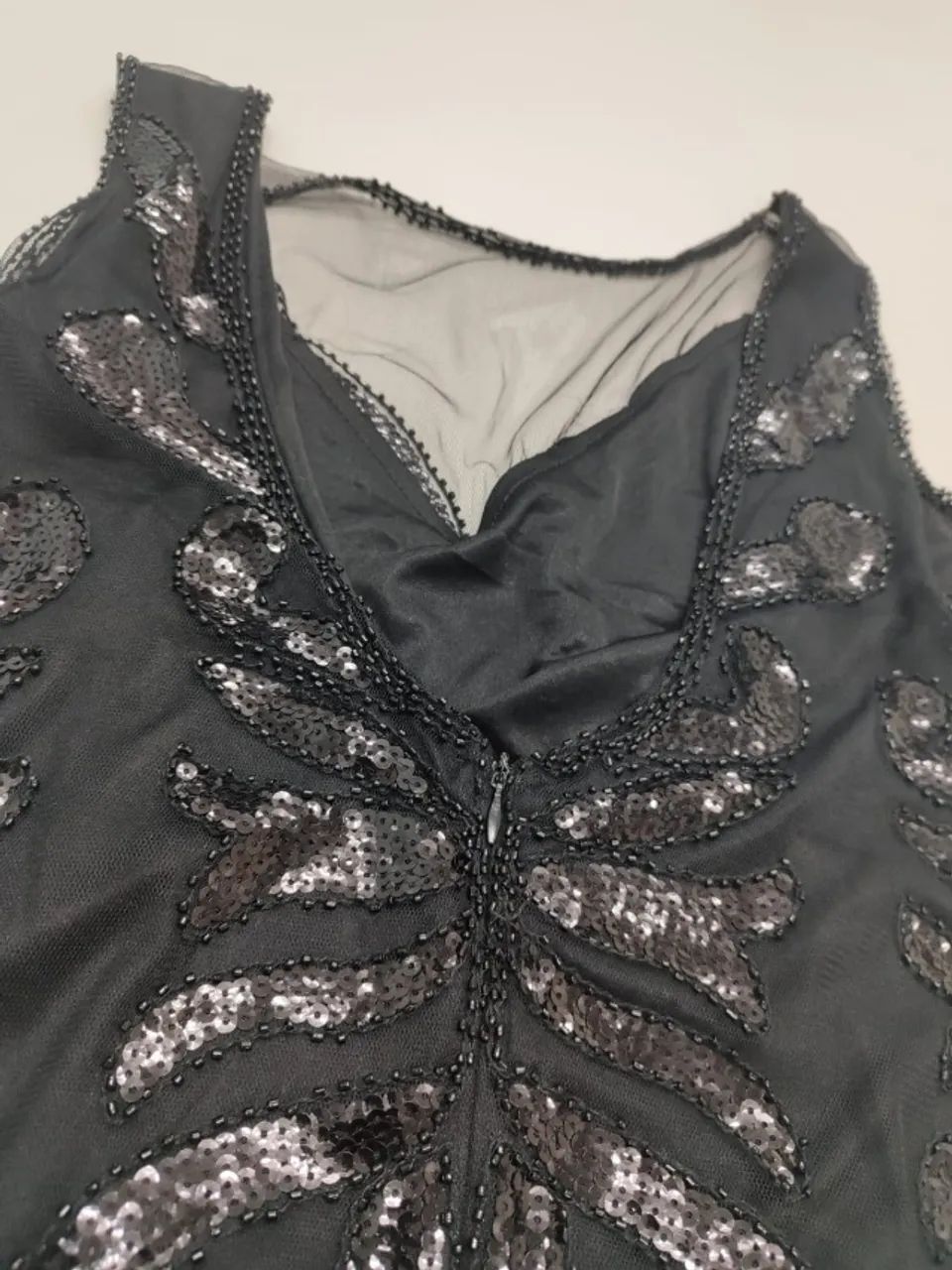 Vestido Preto com Paetês - Tamanho M - Foto 5
