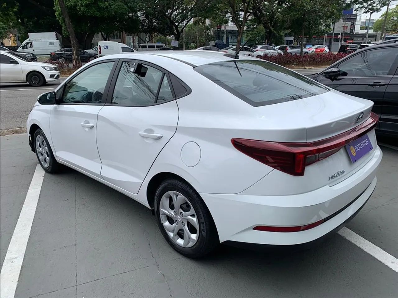 Hyundai HB20S Comfort Plus 1.0 Flex 12V Mec., foto 6 de 19