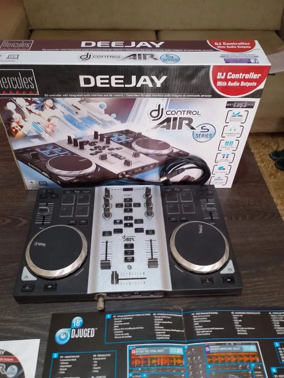 Controladora Hercules DJ na Caixa