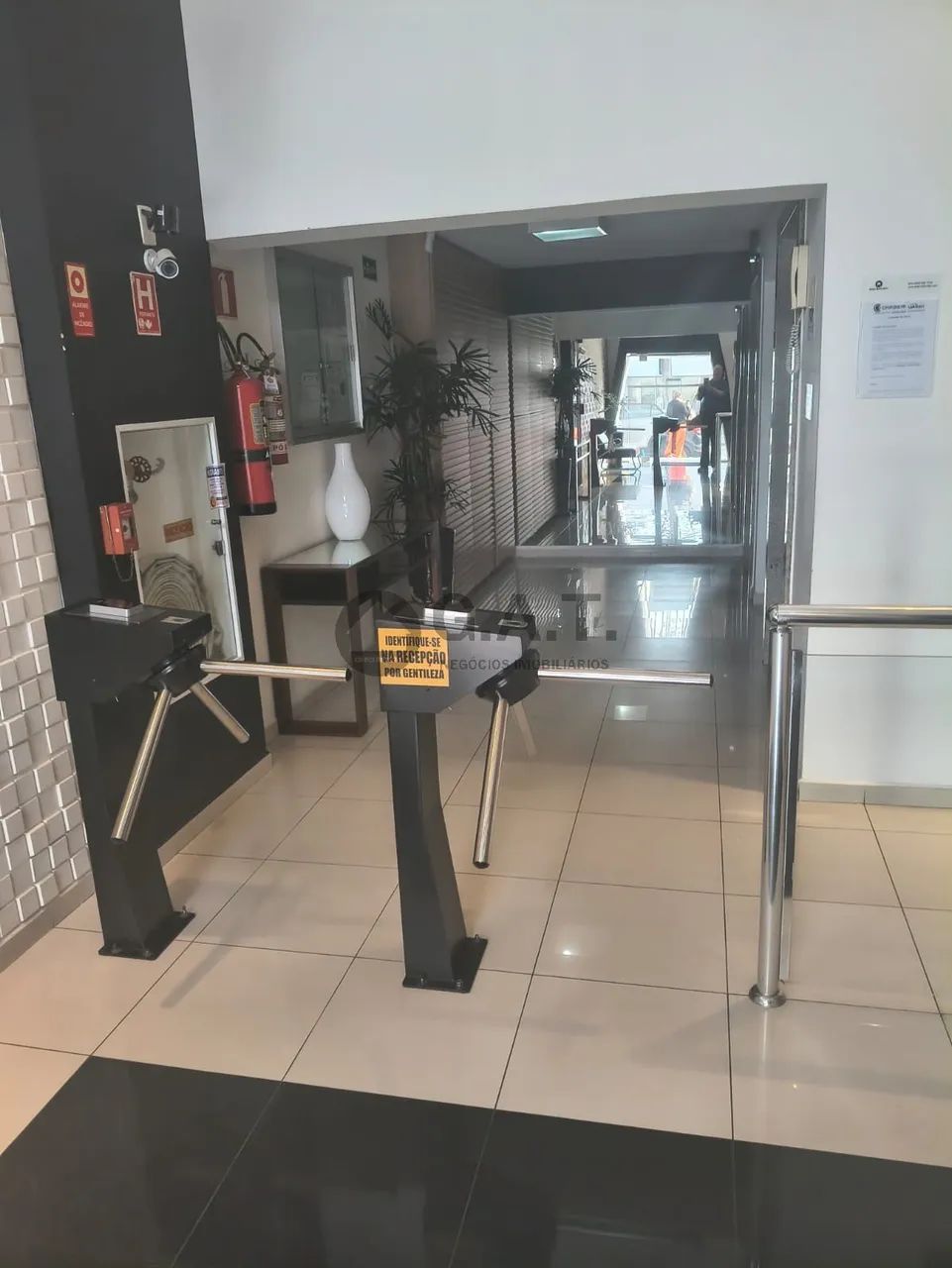 Sala comercial de 49 m² com banheiro e vaga de garagem no Jardim Vergueiro, Sorocaba-SP: o - Foto 5