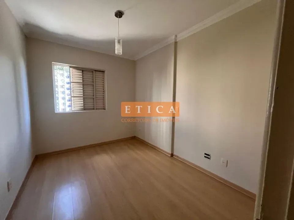 Apartamento À Venda Edifício Castel Gandolfo Londrina - Foto 2